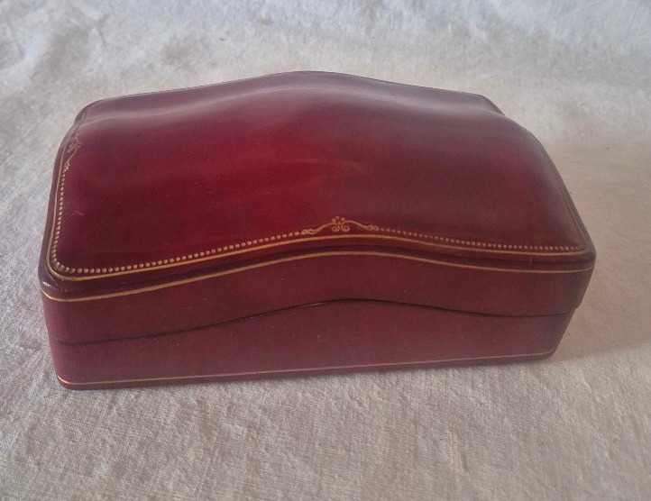 Coffret  en cuir rouge bordeaux et dorures au fer de Florence,  Italie -photo-3