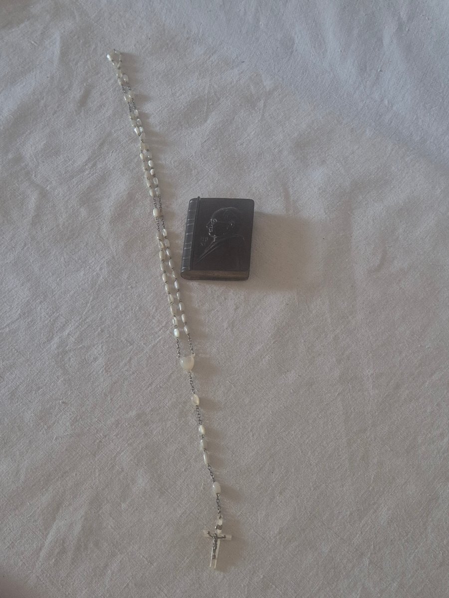 Rosary Holder With A Book-shaped Rosary Depicting Pius XI.-photo-4