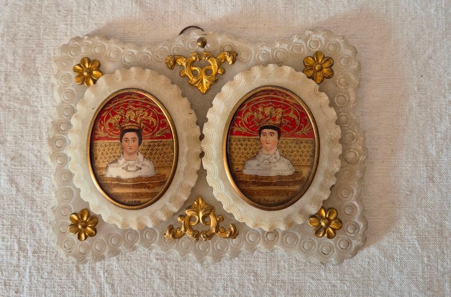 Diptyque de fixés sous verre représentant St Sennen et St Abdon du XIXème siècle 