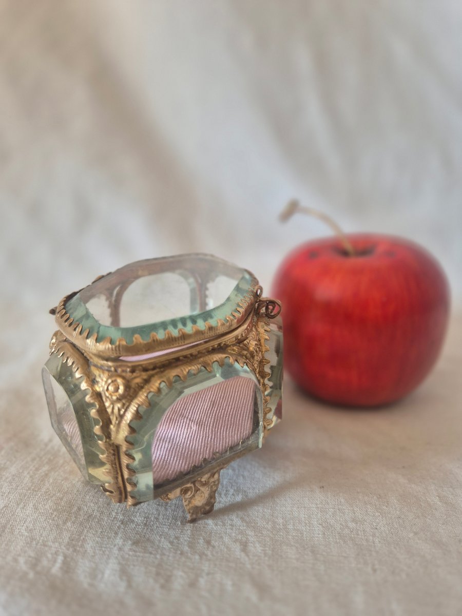 Boîte coffret à bijoux Napoléon III en verre à chanfrein et pomponne -photo-4