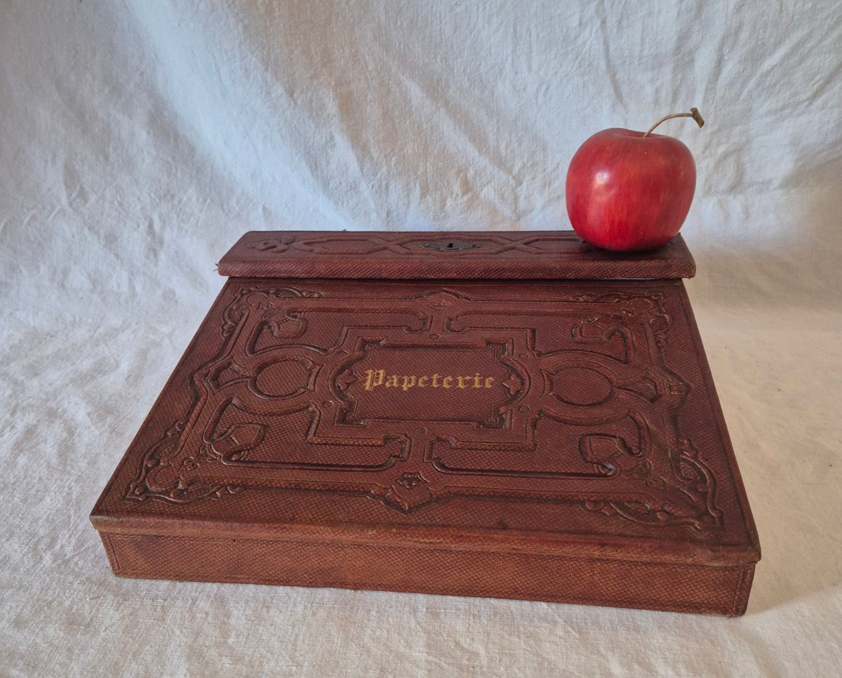 Second Empire-style Travel Writing Case In Embossed Tan Leather -photo-2