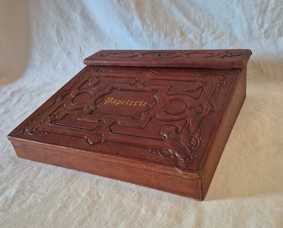 Second Empire-style Travel Writing Case In Embossed Tan Leather -photo-3