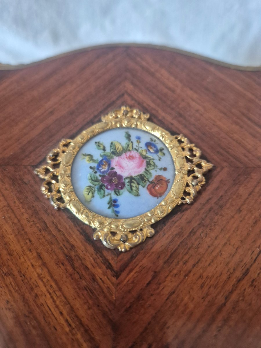 Exquisite Rosewood And Bronze Box With An Early 19th-century Enameled Porcelain Medallion -photo-3