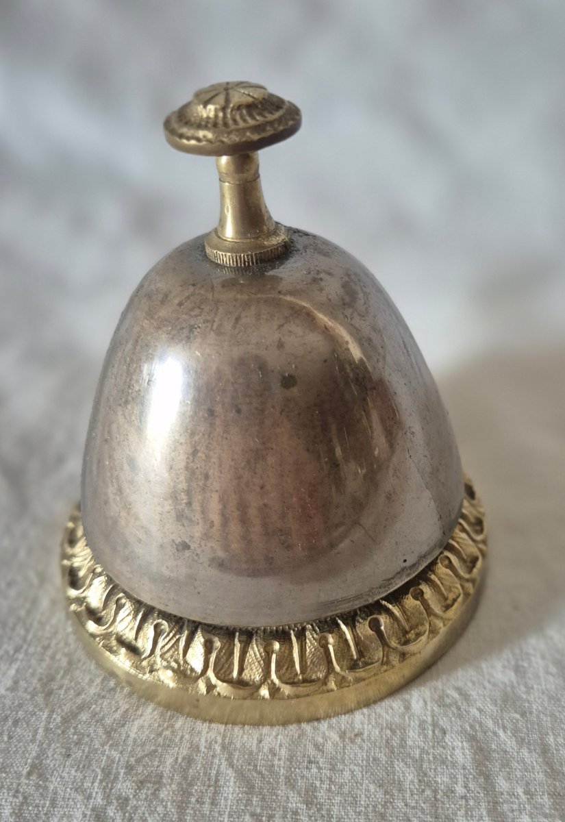 Bronze Counter Bell With A Trumpeting Chime -photo-3