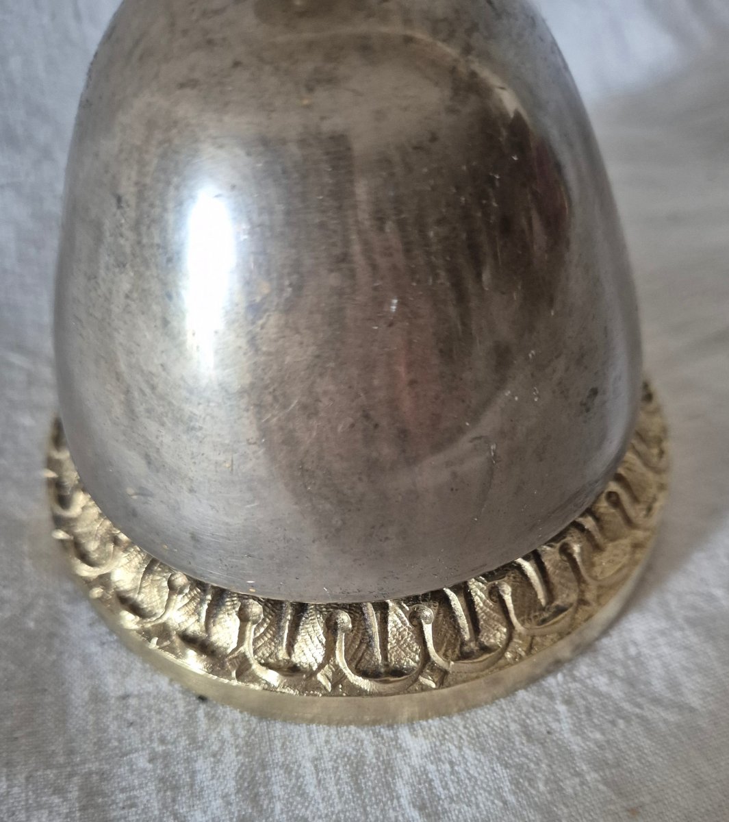 Bronze Counter Bell With A Trumpeting Chime -photo-4