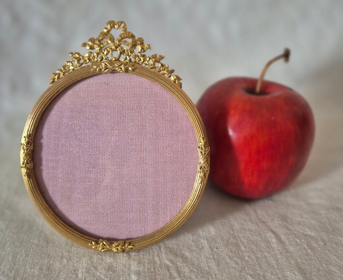 Round, Gilded Bronze Napoleon III Photo Frame -photo-2