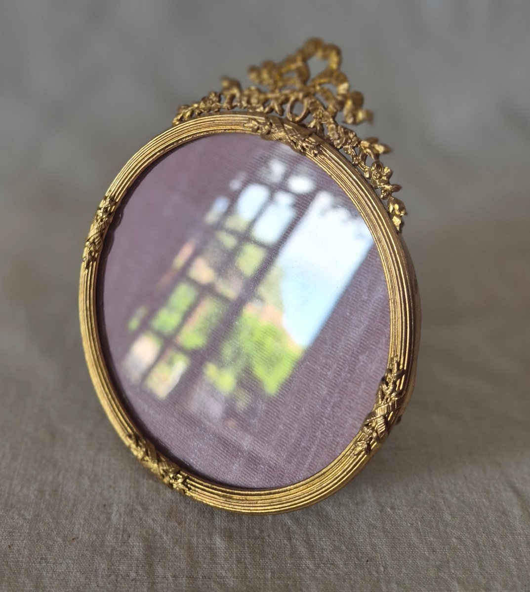 Round, Gilded Bronze Napoleon III Photo Frame -photo-3