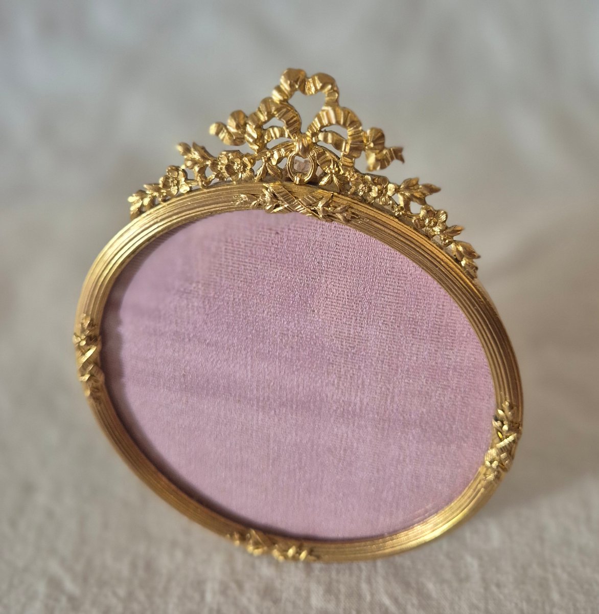 Round, Gilded Bronze Napoleon III Photo Frame -photo-2