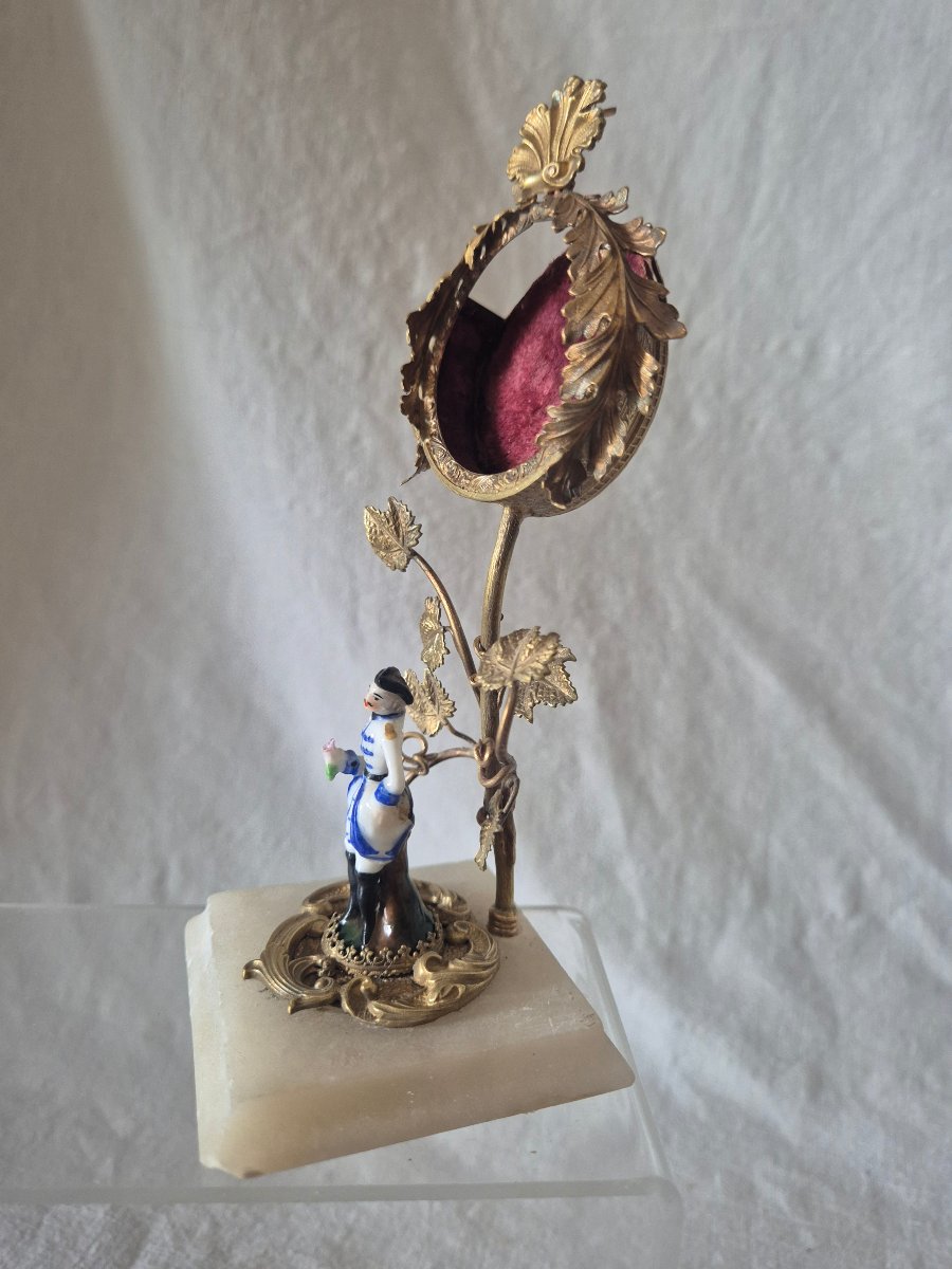 Napoleon III-style Bronze Pomponne And Romantic Porcelain Watch Stand -photo-3