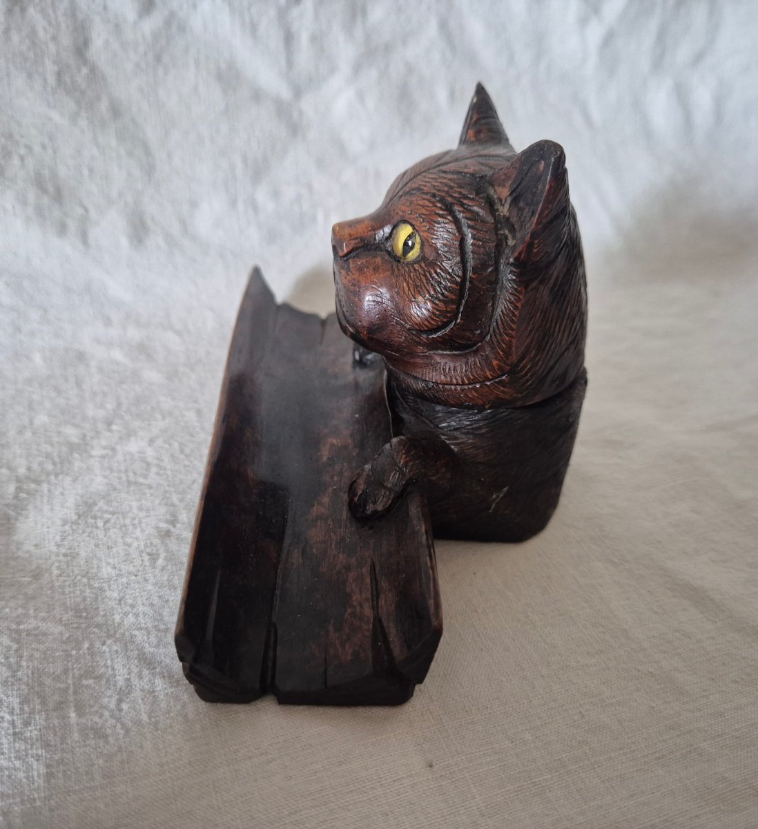 "black Forest" Cat Inkwell Made Of Carved Linden Wood With Glass Eyes -photo-2