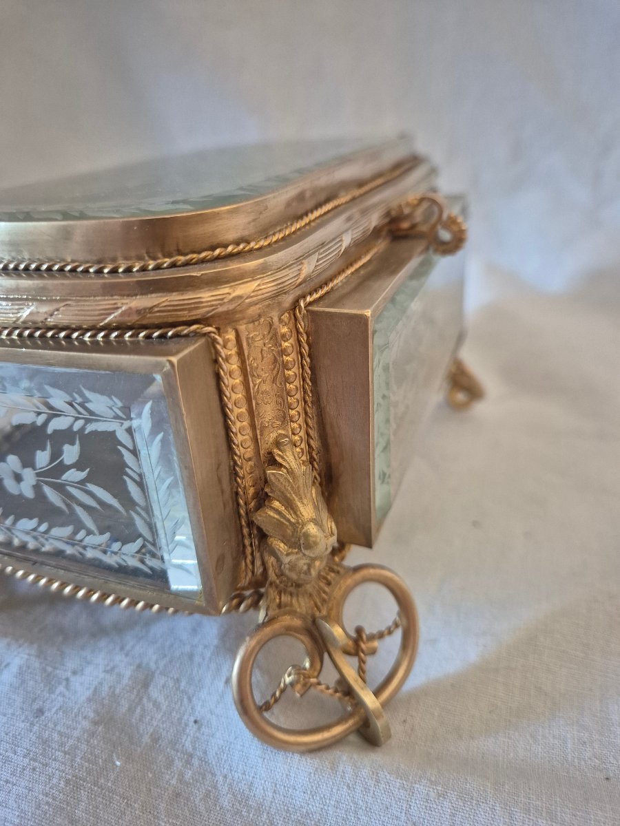 Coffret à bijoux Napoléon III en bronze et verres gravés à chanfrein -photo-1