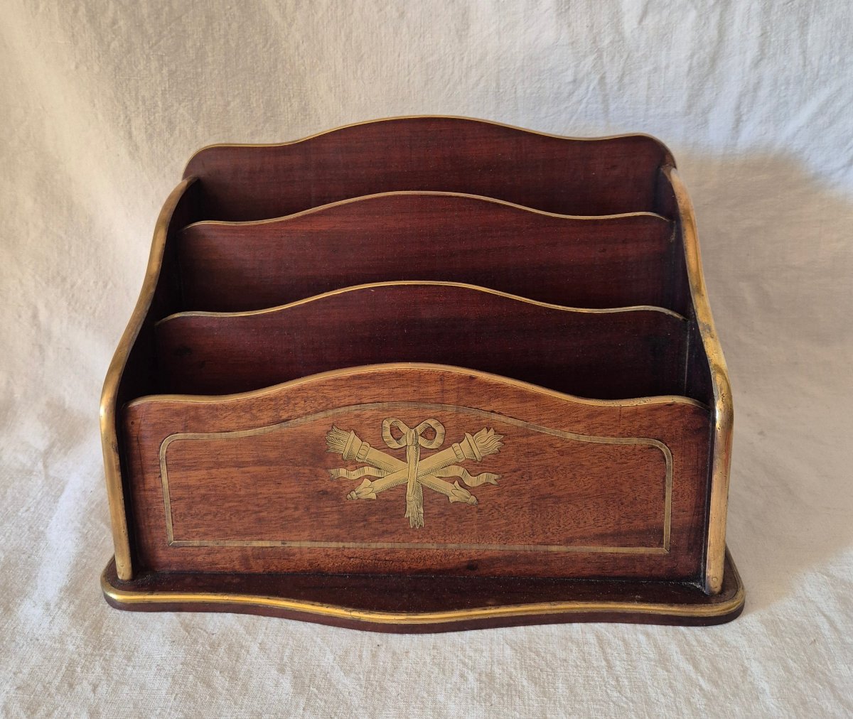 Classeur de courrier en acajou et décors de laiton du XIXème siècle -photo-5