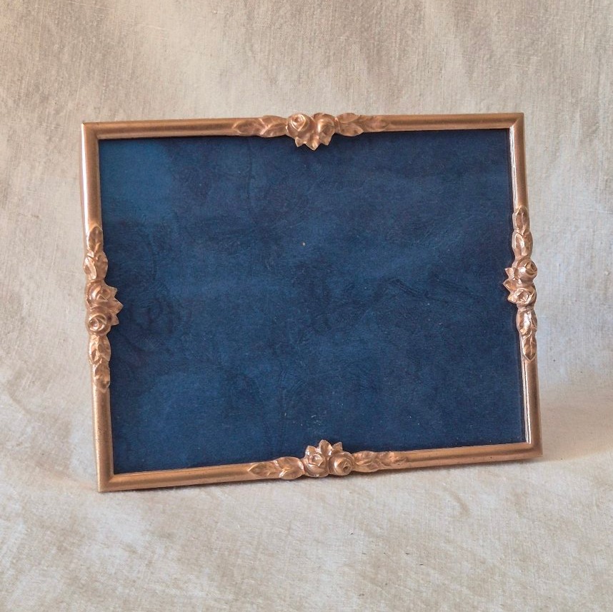 Horizontal Photo Frame In Gilded Bronze With Floral Decorations, Dating From The Late 19th Century 