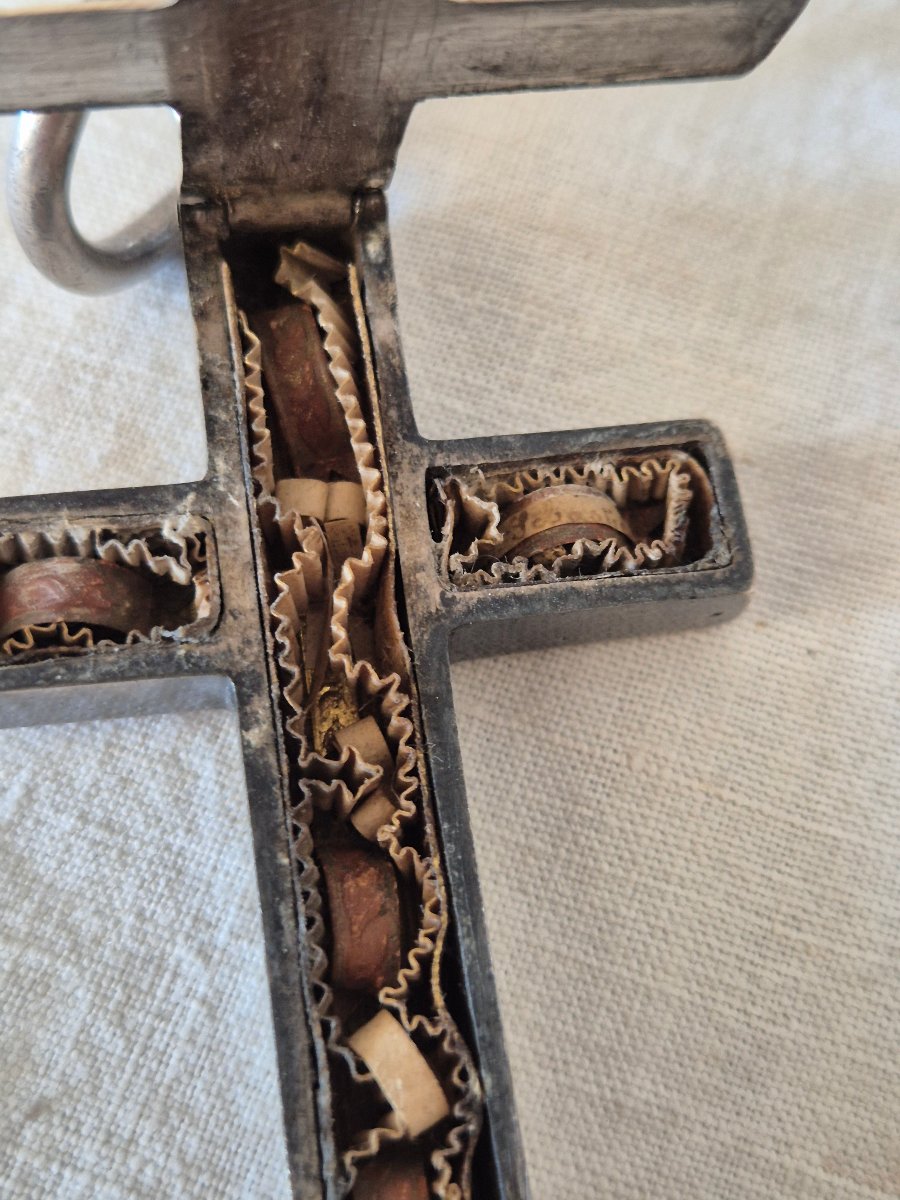 Reliquaire croix pectorale gravée en argent du XVIIIème siècle -photo-3