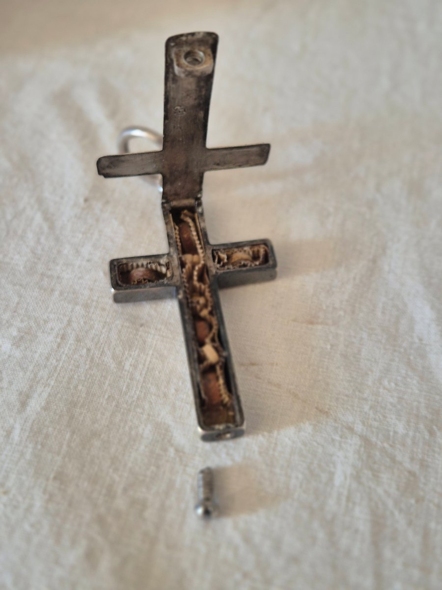 Reliquaire croix pectorale gravée en argent du XVIIIème siècle -photo-4