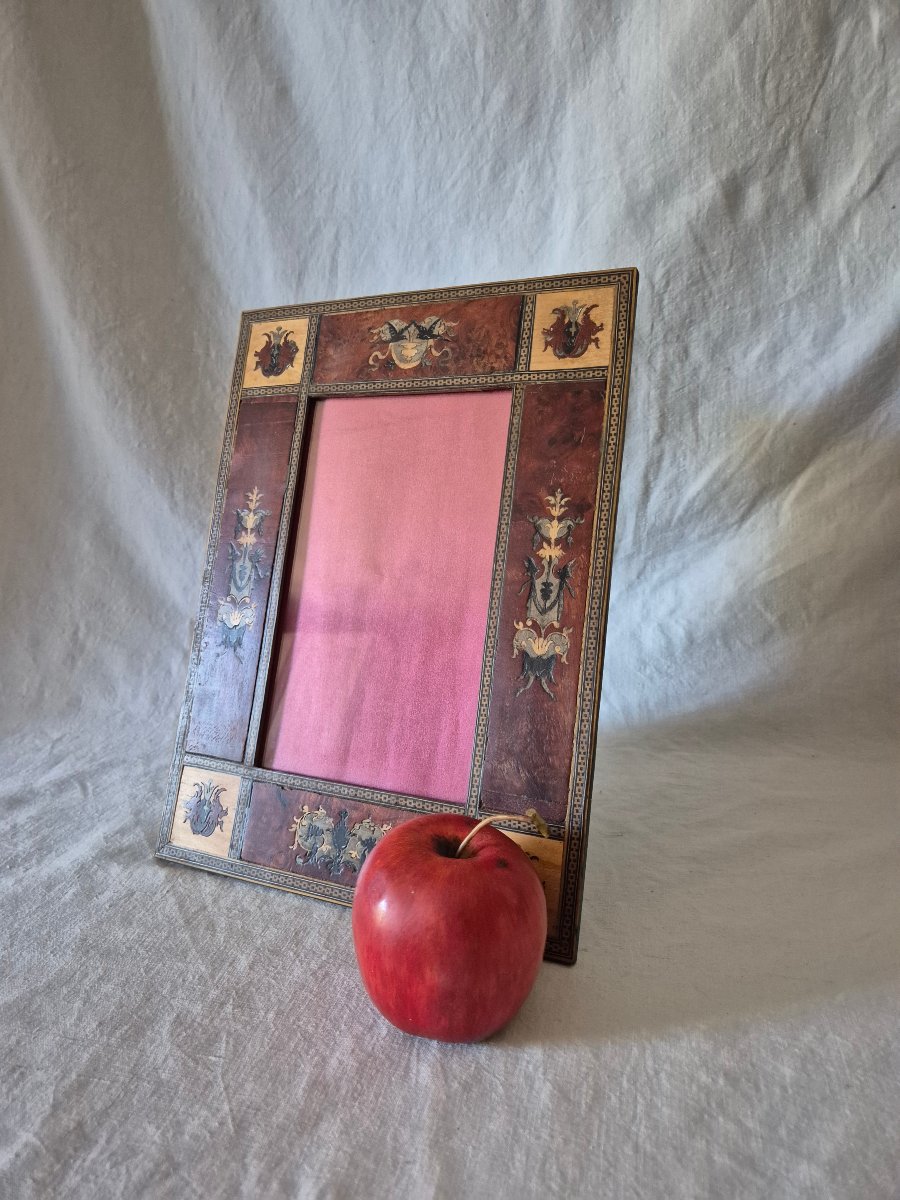 19th-century Renaissance-style Sorrento Marquetry Frame Made Of Various Types Of Wood-photo-2