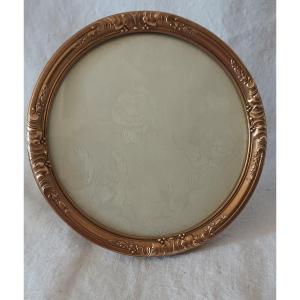 Round Medallion Photo Holder Frame In Gilt Bronze With Rocaille Decor And Convex Glass 