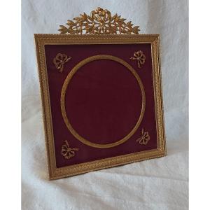Napoleon III Photo Holder Frame In Gilt Bronze And Applications, Square With Round View 