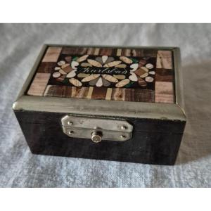 Petit Coffret En Marqueterie De Pierres Dures Souvenir De Karlsbad 
