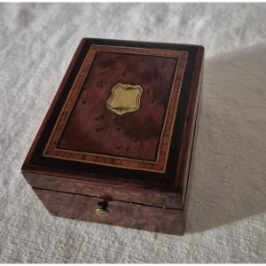 Porte montre étui en marqueterie de bois de présentation 