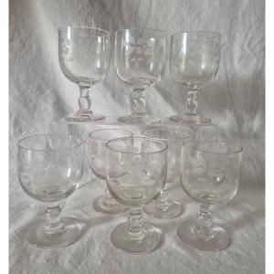 Série de huit verres ballon gravés de fleurs du XIXème siècle 