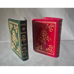 Two Miniature Leather-bound Books, 4.5 X 3.5 Cm, From 1966, About The Périgord Region And Its Cuisine