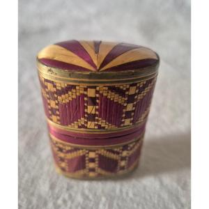 Pyrogène boîte d'allumettes en marqueterie de paille du XIXème siècle 