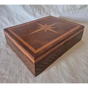 Coffret en bois de marqueterie à la rose des vents