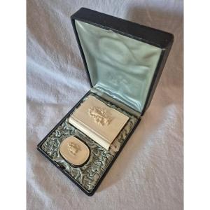 Missel et son aumônière en ivoire de 1886 dans leur coffret d’origine