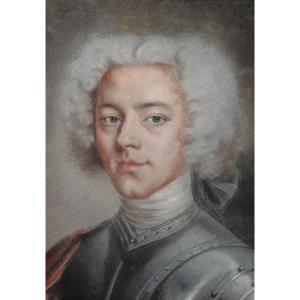 Ecole française du XVIIIè. Portrait de jeune homme en armure.