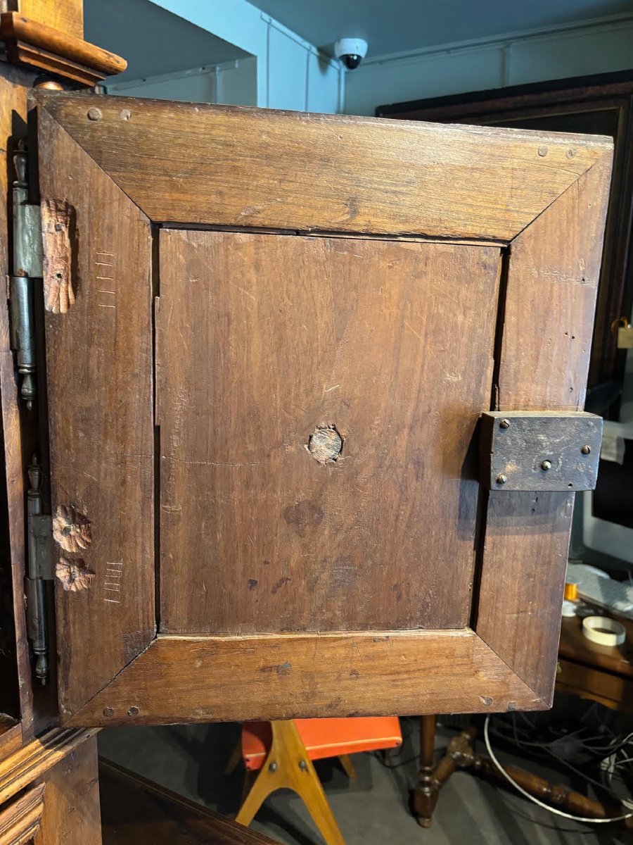 18th-century Louis XIII-style Two-section Sideboard-photo-1