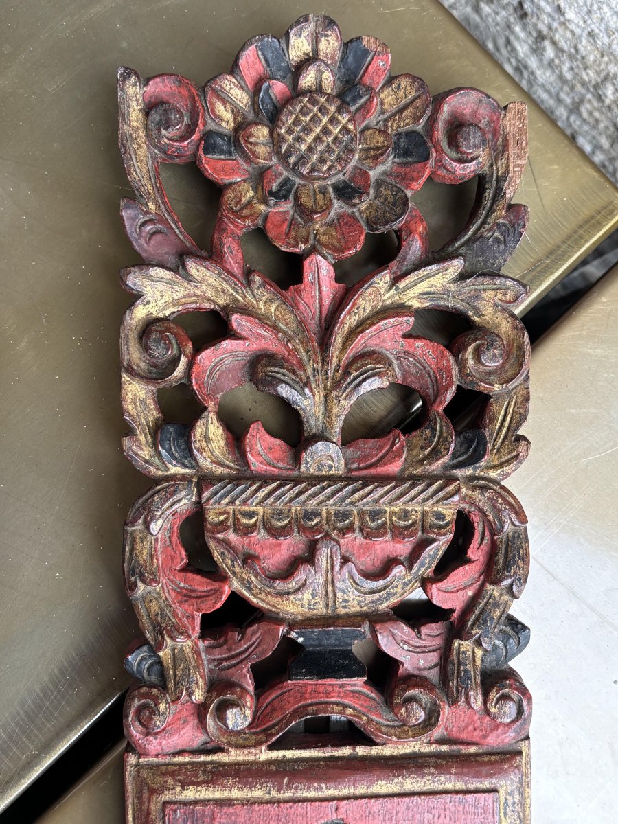 Paire d'appliques en bois sculpté peint et doré-photo-3
