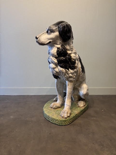 Large Glazed Earthenware Sculpture Of A Springer Spaniel, An English Piece From The Late 19th Century-photo-4