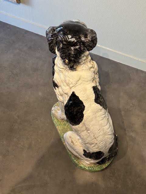 Large Glazed Earthenware Sculpture Of A Springer Spaniel, An English Piece From The Late 19th Century-photo-8
