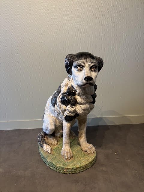 Large Glazed Earthenware Sculpture Of A Springer Spaniel, An English Piece From The Late 19th Century