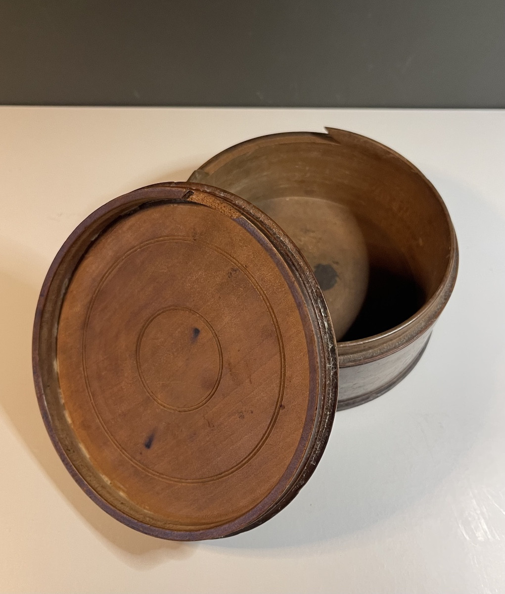 French Wood Box 18th Century-photo-4