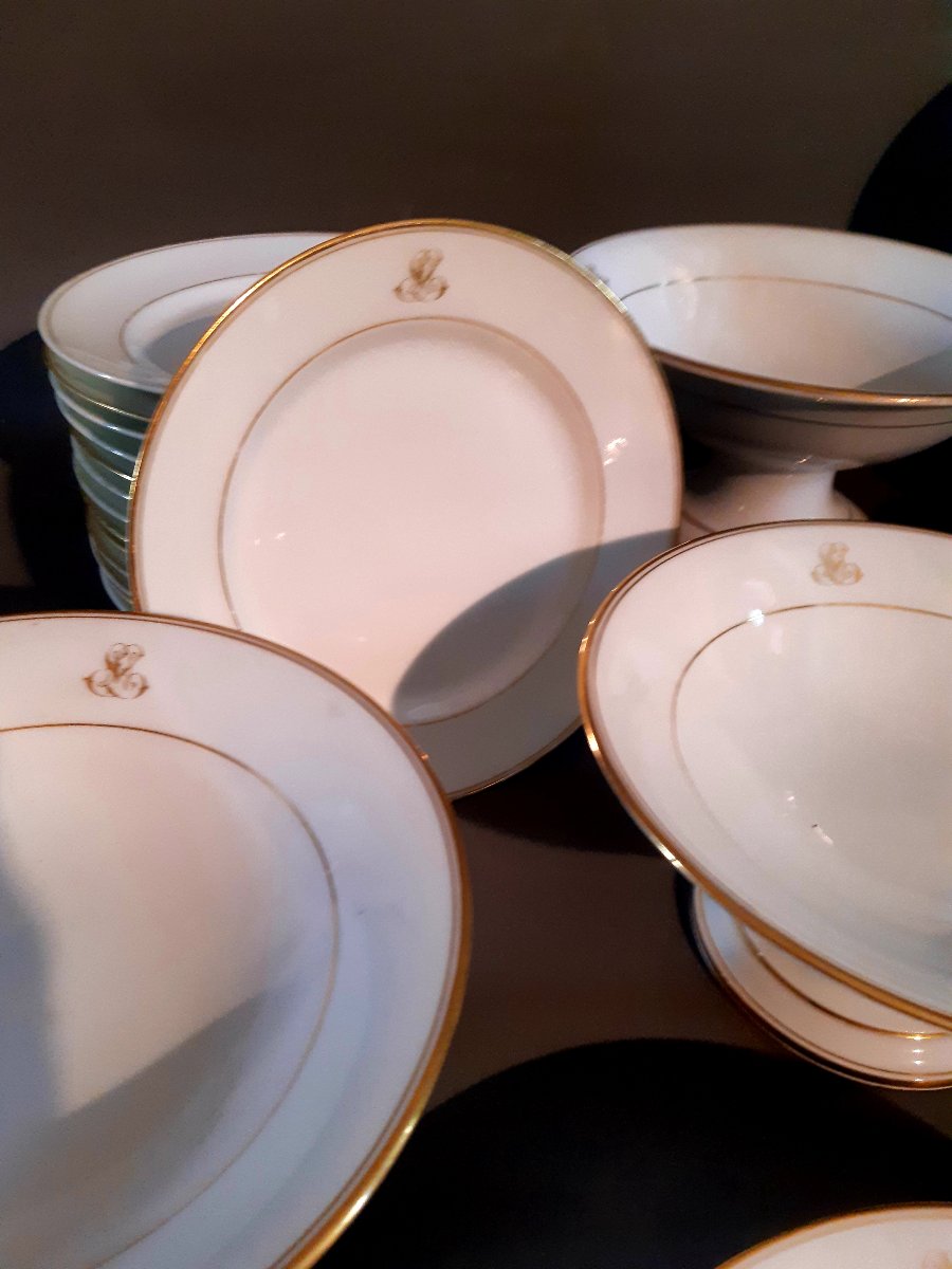 800's Porcelain Dinner Service-photo-2
