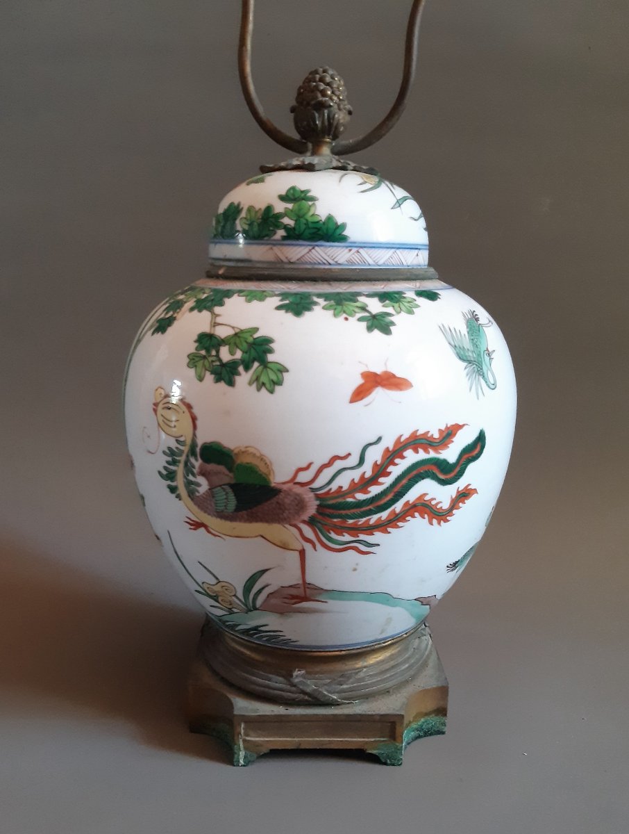 Chinese Porcelain Vase 