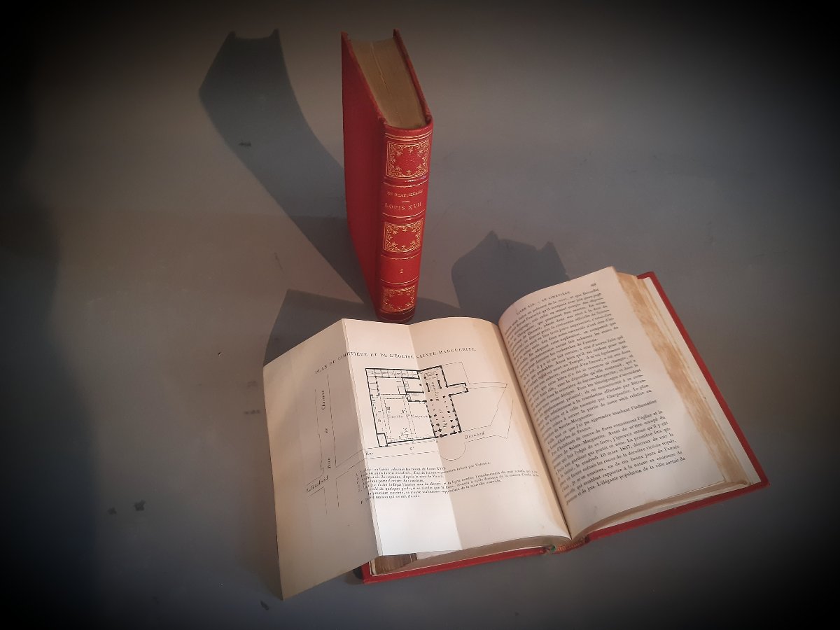 2 Books, 800' Louis XVII-photo-1