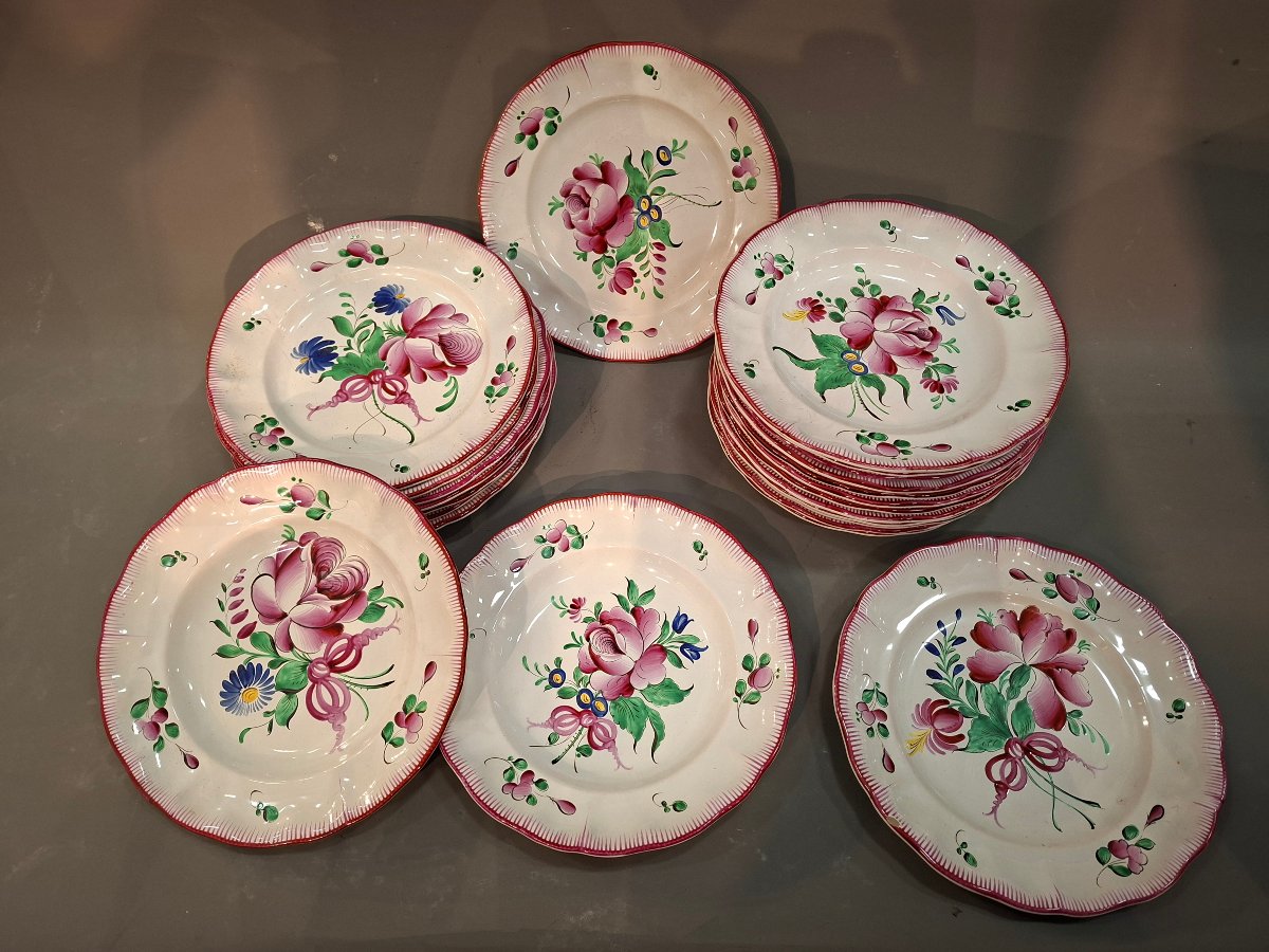 23 assiettes Luneville 19eme