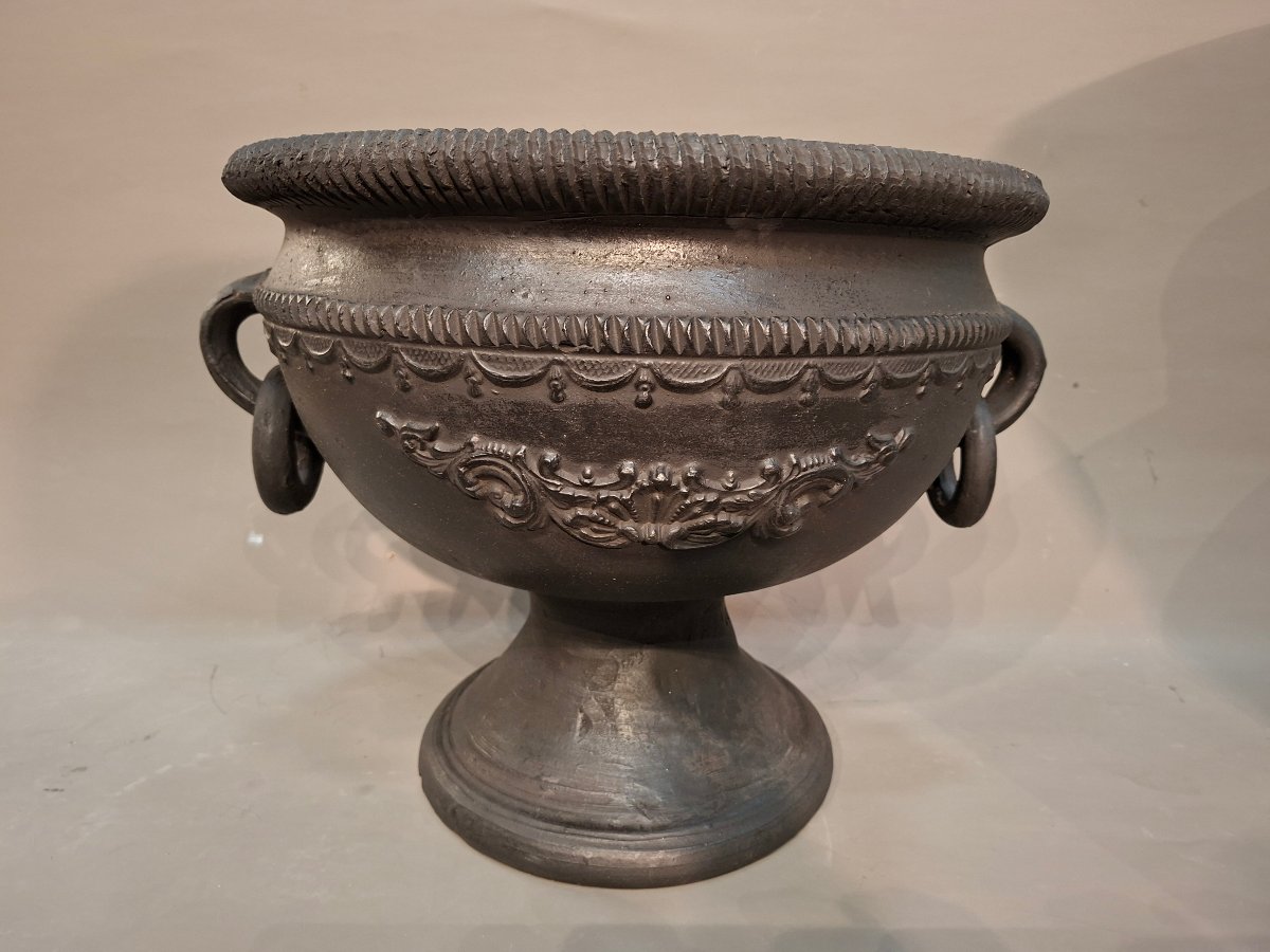 Vase urne terre cuite patine noir