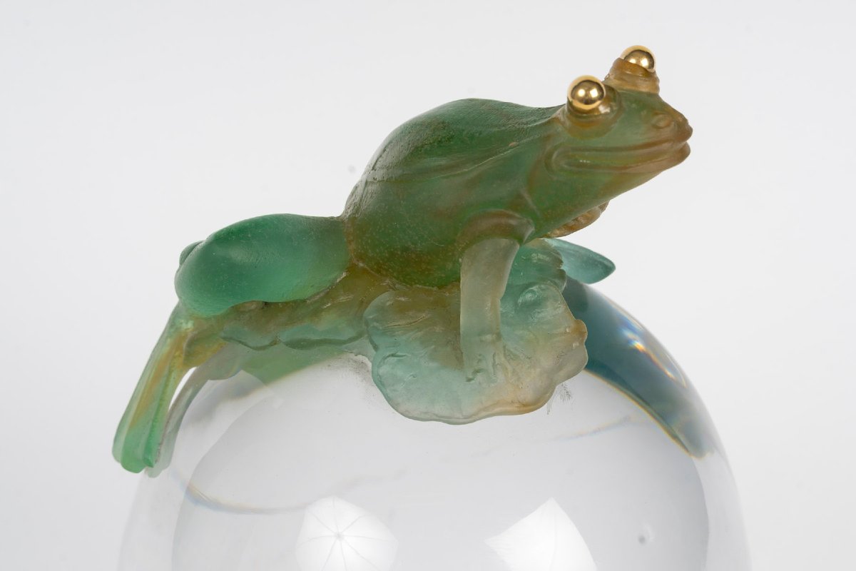 Daum France Frog-shaped Clock-photo-2