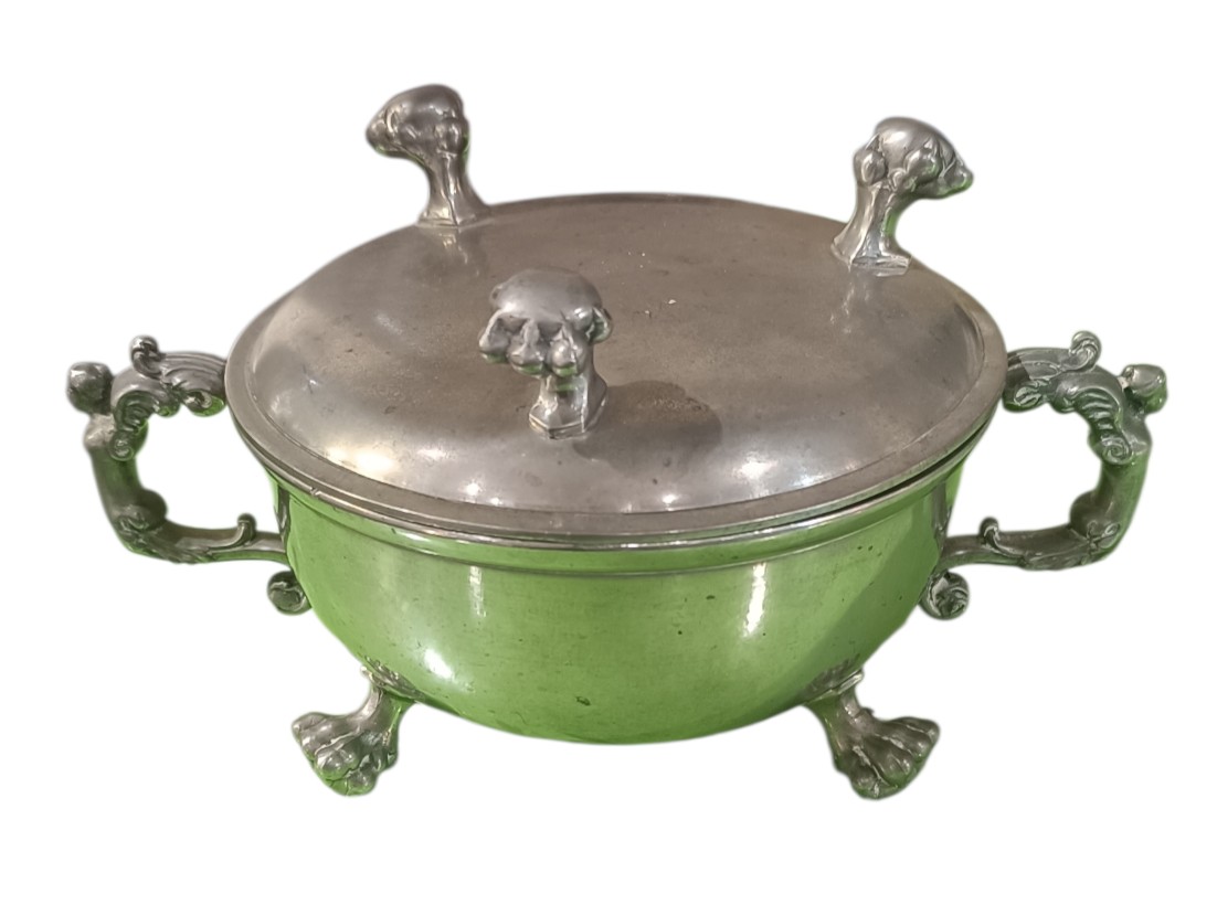 Ecuelle d'accouchée en étain / XIXe