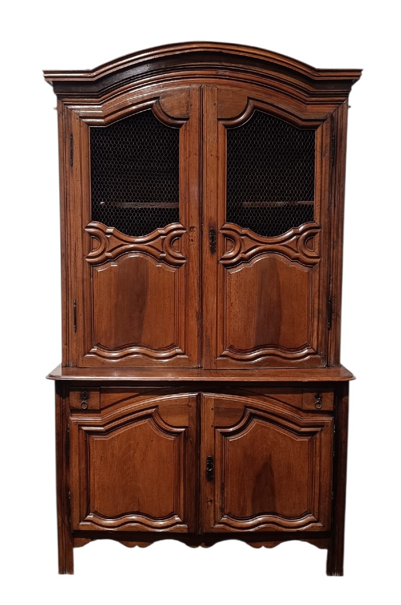 Buffet 2 corps Ile de France en noyer / XVIIIe