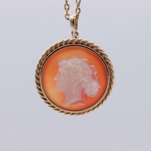 Twisted Pendant - Antique Cameo