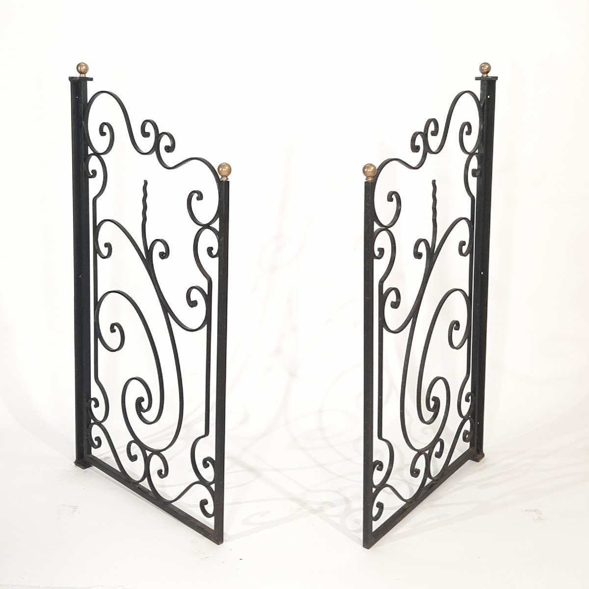 Double Wrought Iron Grille-photo-2