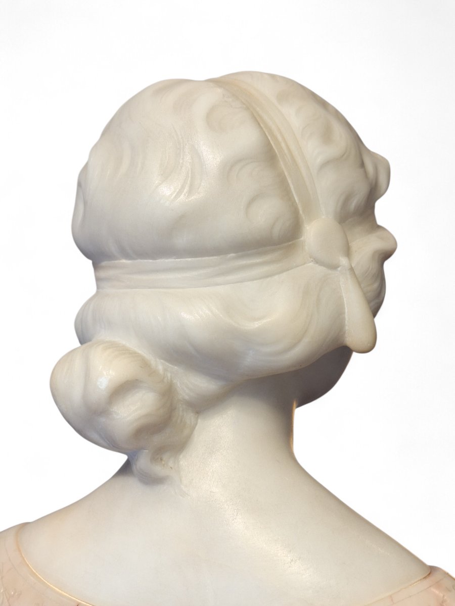 Buste de jeune fille signé Carli-photo-2