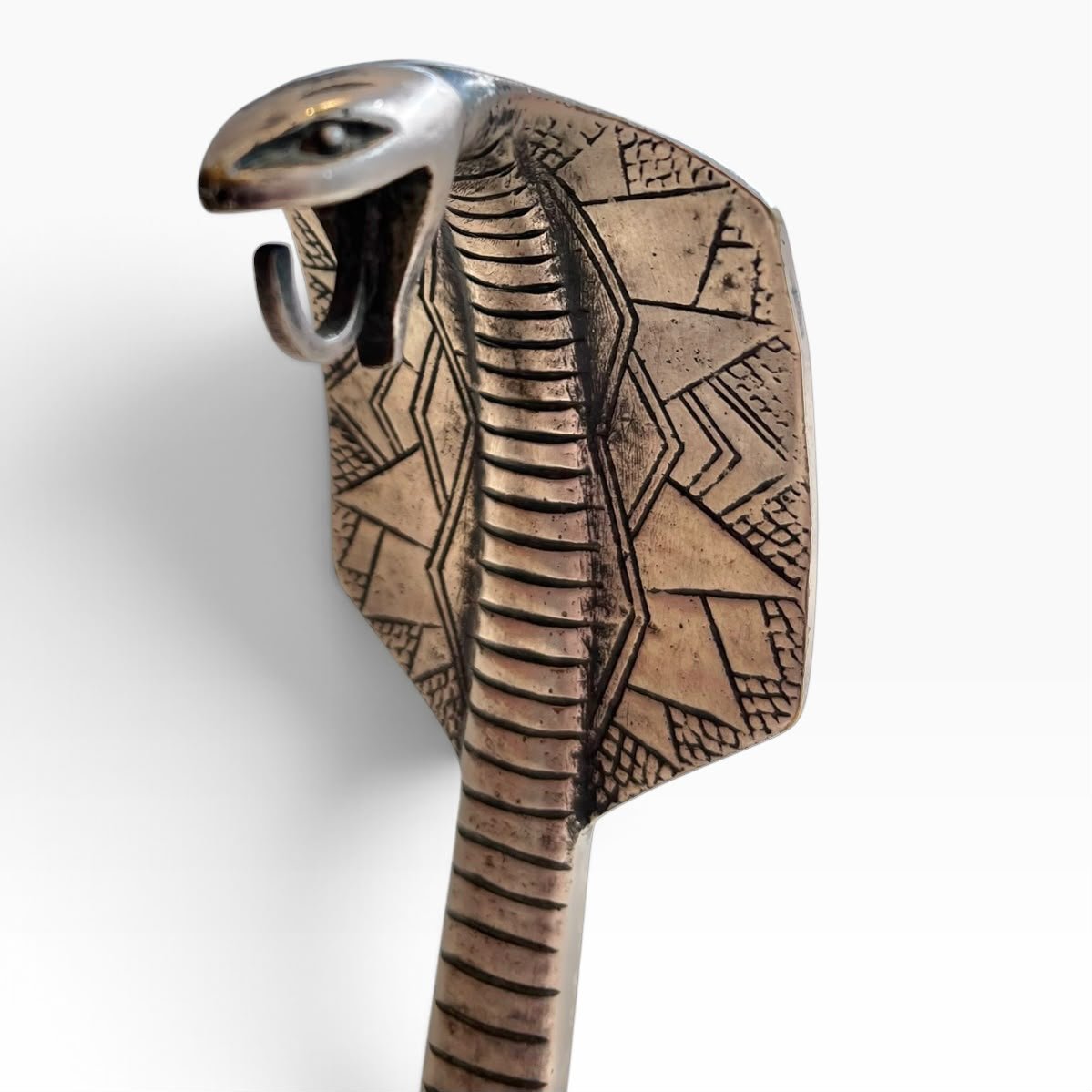 Art Deco Snake-shaped Watch Holder By Rischmann-photo-3