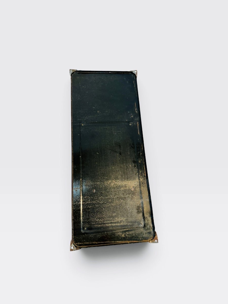 Michelin Enameled Tire Pressure Plate, 1952-photo-2