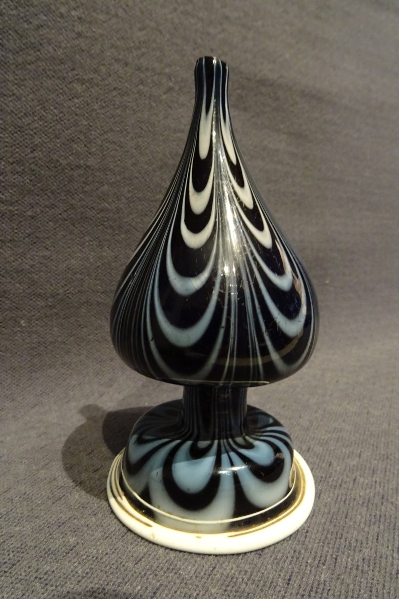 18th Century Blue Combed Blown Glass Tobacco Shaker Or Touine. Tanville, Normandy-photo-2